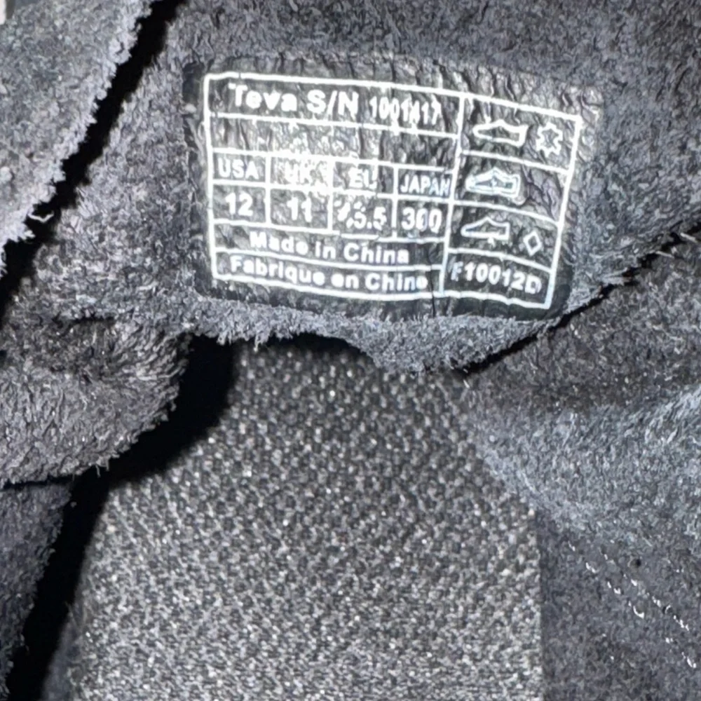Teva Mush Atoll Black Suede Lace-Up Chukka Boots